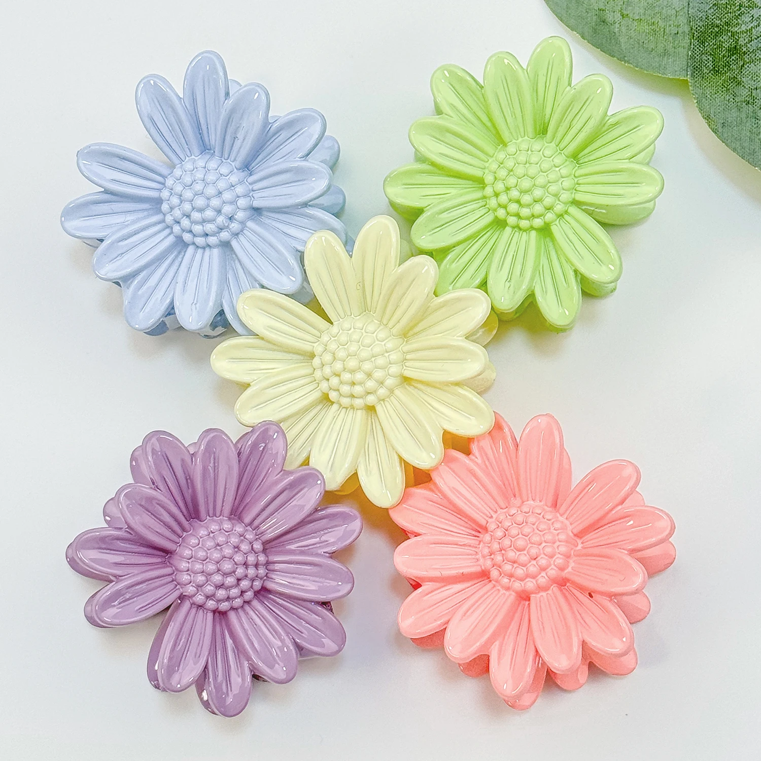 2/5PCS Girls Sun Flower Hair Claw Clips Women Beach Vacation Bohemia 1.7inch Floral Hair Claw Hairpin Girls Hair Accessories