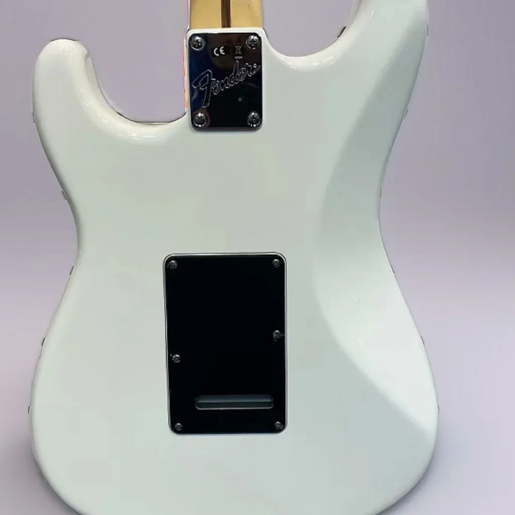 American Performer Stratocaster, Artic White