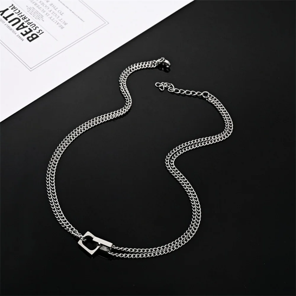 Hip-Hop Goldfarbene Edelstahl-Halskette Retro Herren Strukturierte Kleine Quadratische Platte Anhänger Halskette Mode-Schmuck Casual Accessoire – Detail 2