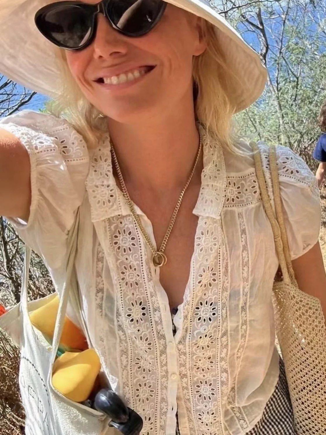 

Women White Cotton Blouse Top Embroidery Hollow Out Turn-down Collar Single Breasted Short Sleeve Casual Female Shirt