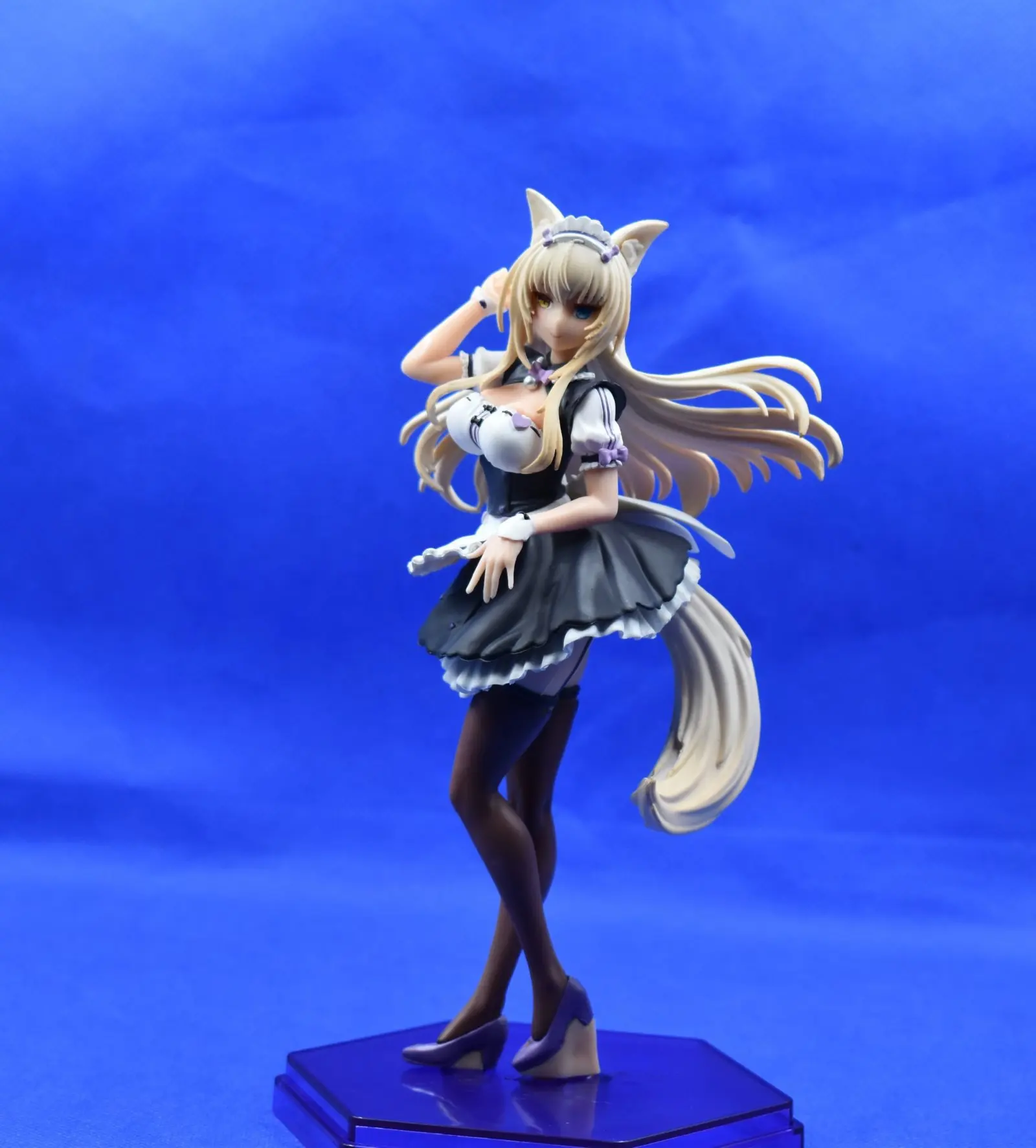 16 センチメートルアニメネコパラあずきフィギュア立ちメイド服版ココナッツアニメ模型玩具ギフトコレクションアクションフィギュア PVC