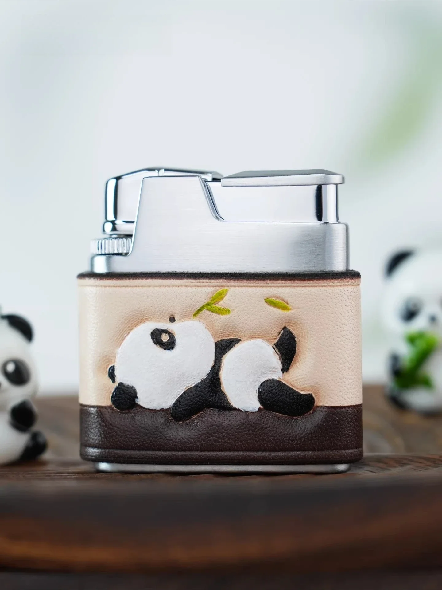Lying flat panda cowhide engraving painting creative personality retro grinding wheel lighter