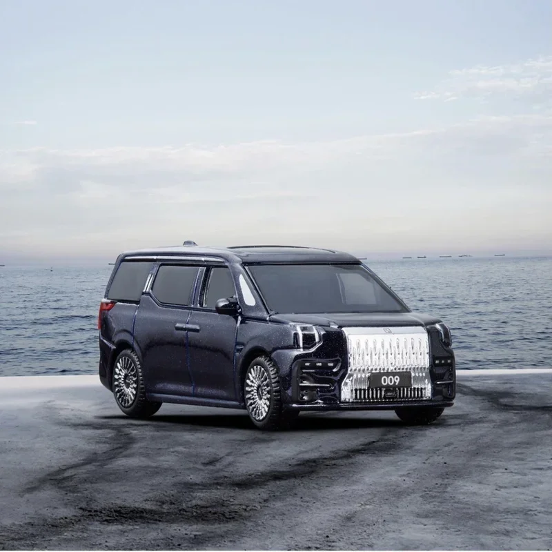 

1:64 ZEEKR 009 ZEEKR 001, маленькая масштабная модель автомобиля из сплава, литая под давлением игрушечная техника, высокая имитация автомобилей, игрушки, орнамент, рождественские подарки