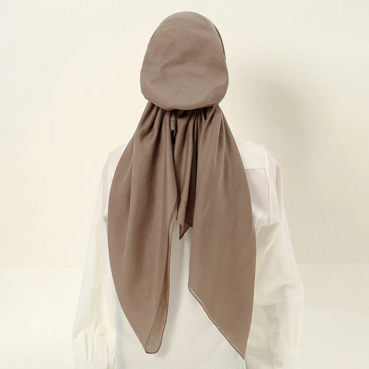 حجاب إسلامي حجاب نسائي عصري تغطية كاملة قماش ممتاز قابل للتنفس لون عصري ملمس ناعم سهل المطابقة