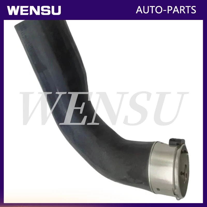 

31657753 Шланг интеркулера для VOLVO V40 2014 31370687