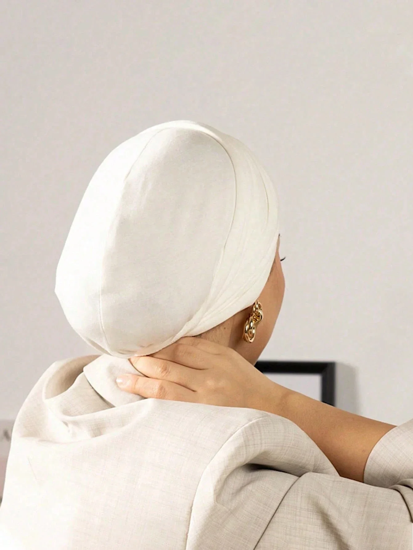 

2pcs Women Solid Color Headscarf Neck Scarf Modal Fabric Versatile Daily Sports Yoga