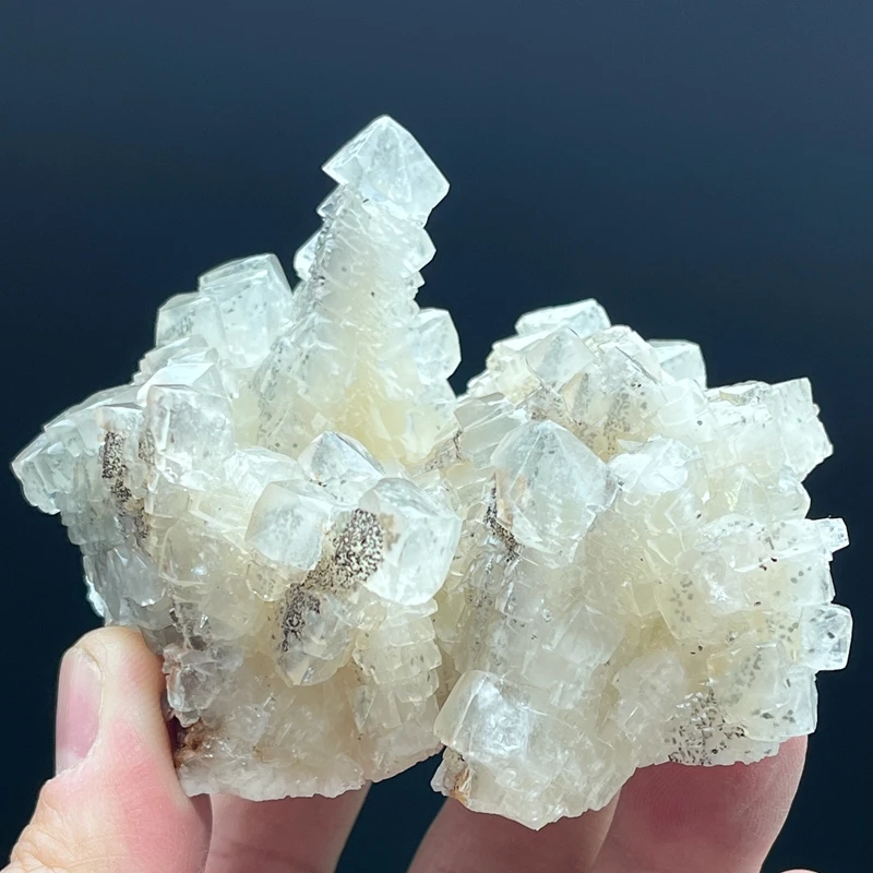 100% natural tower-shaped calcite (with fluorescence) ore rough specimen crystal gem