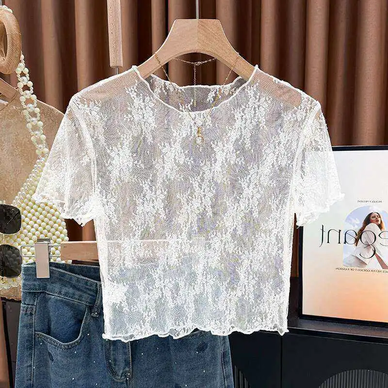 Kurzärmeliges T-Shirt mit Holzohren-Spitzenkante und hohlem Spitzenmuster, Damen-Trägerrock mit Anti-Licht-Effekt, kurzes Oberteil aus Eisseiden-Mesh – Detail 2