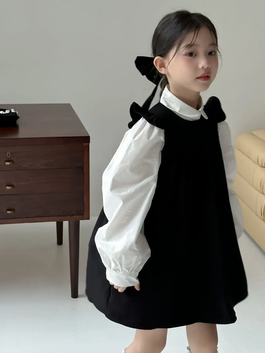 

Childrens Jumper Skirt Shirt Set Autumn Girl Academic Shirt Flying Sleeves Solid Color Versatile Jumper Skirt Girls Causal Sweet