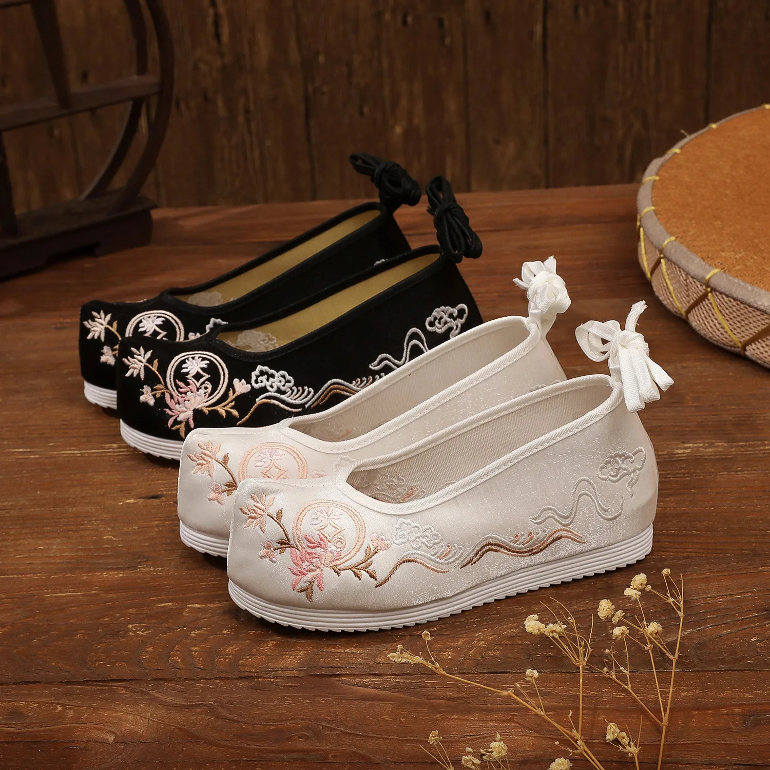 

Новые туфли в стиле древних костюмов для танцев, ретро-платформа, этнические, универсальные, для студентов, в стиле Ханьфу