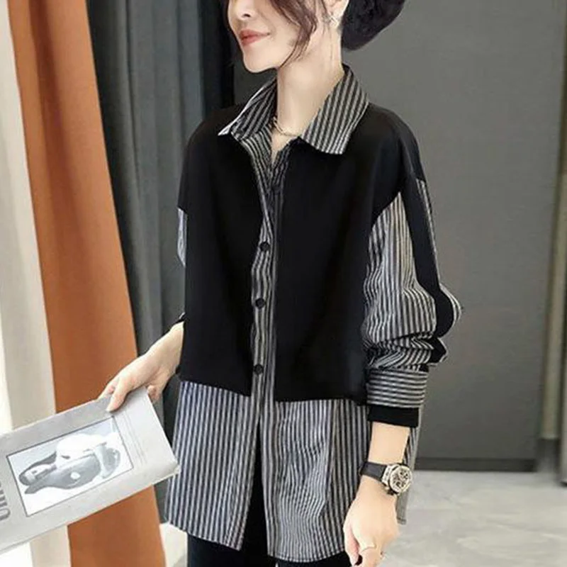 Fashion Lapel Spliced Loose Fake Two Pieces Striped Shirt Female Clothing 2023 Autumn New Casual Tops All-match Commute Blouse