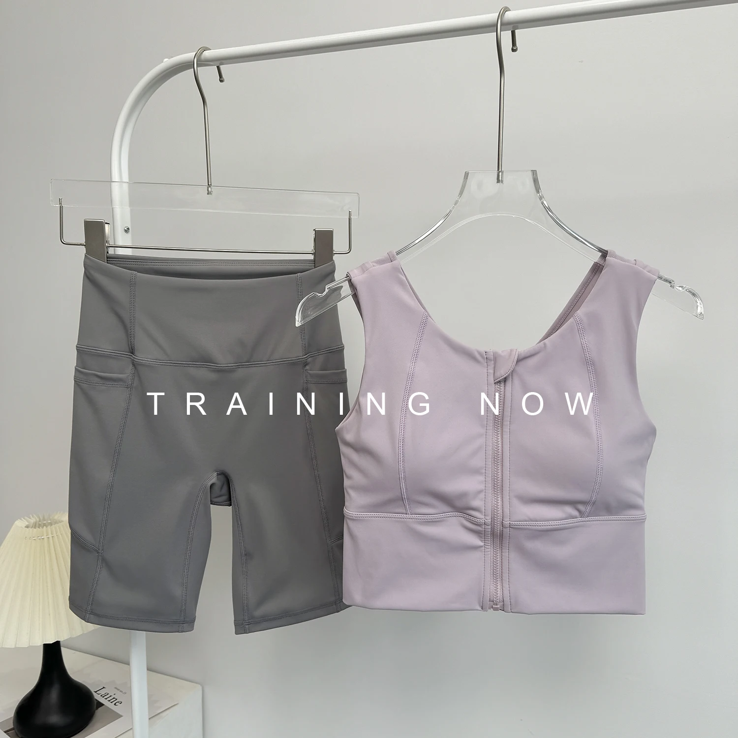 

Тренировочный костюм для бега для женщин, летний высококачественный спортивный костюм для спортзала, быстросохнущая спортивная одежда, сетчатый дышащий бюстгальтер для йоги с красивой спинкой