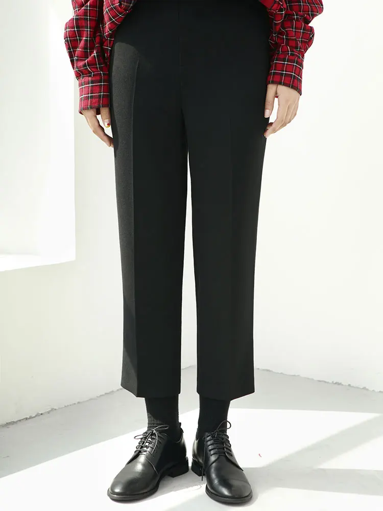 Spodnie robocze Noxular Authentic Basic Cotton, krój slim fit, proste nogawki, spodnie codzienne, styl koreański, dojazdy do pracy, modne długie spodnie.