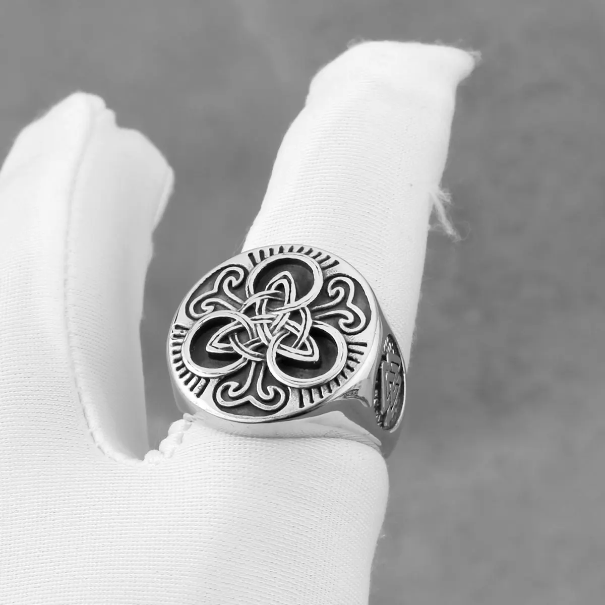 Stainless Steel Odin Trinity Rune Ring Men Women Retro Fashion Celtic Knot Amulet Accessories Hip Hop Biker Jewelry Wholesale