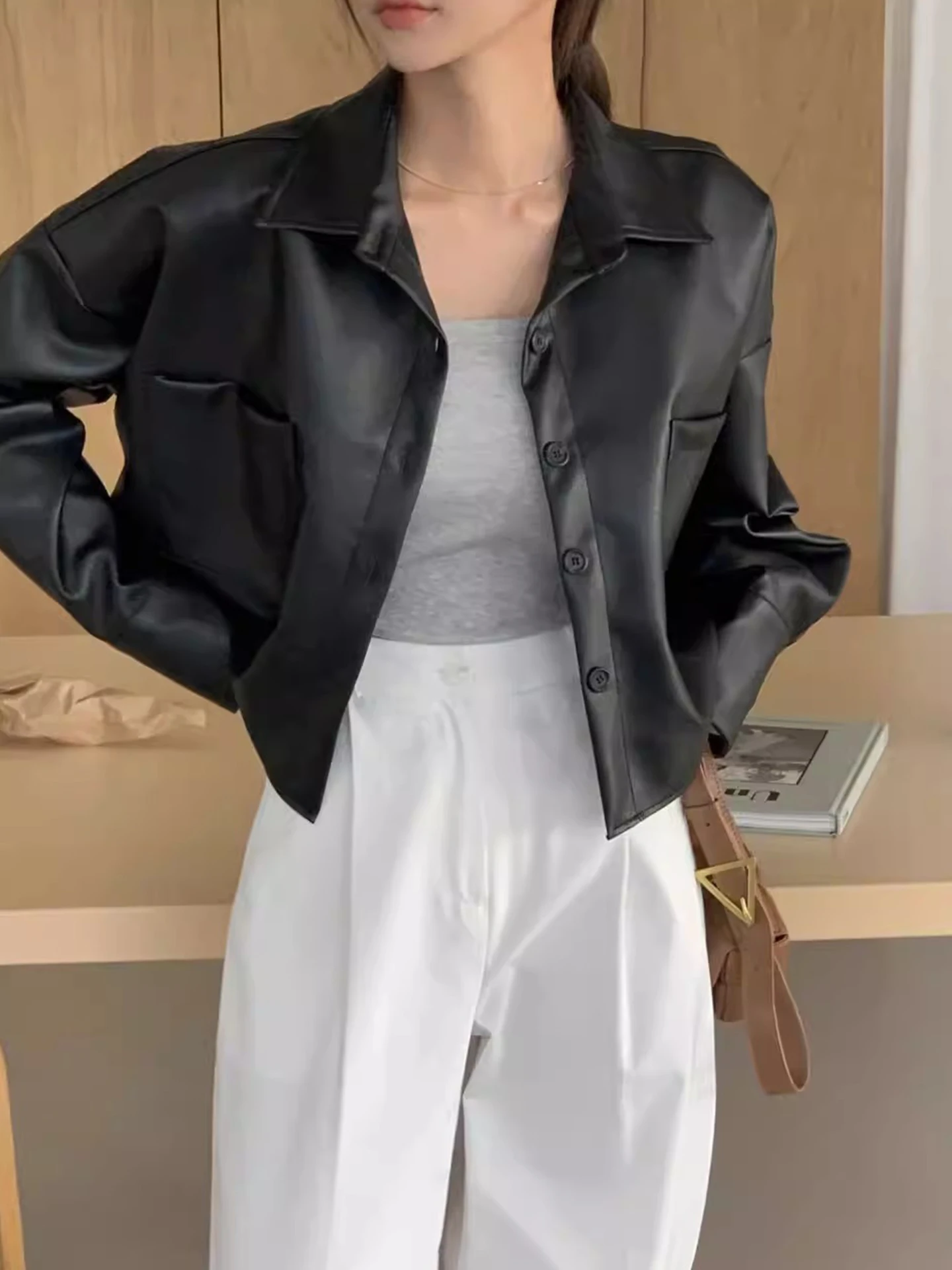 

Ретро-куртка женская из искусственной кожи, с длинными рукавами, на одной пуговице, свободного кроя, универсальная, новинка весенней коллекции