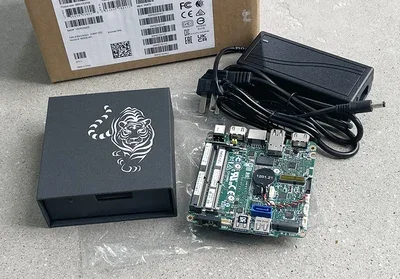 For NUC8i3PNK PNB eighth generation i3-8145U dual core CPU mini ITX industrial control motherboard