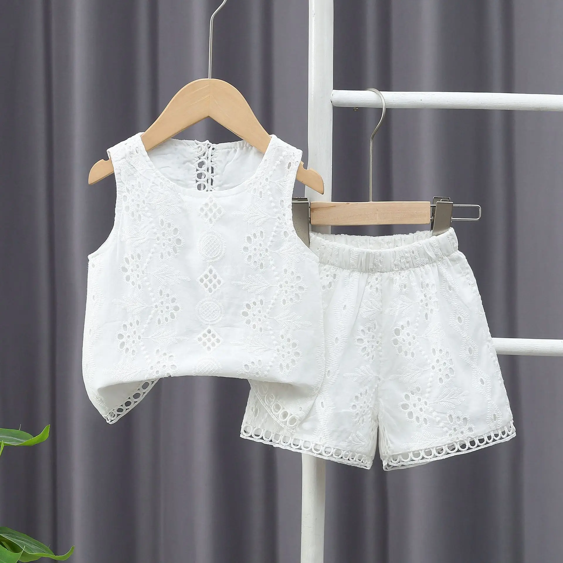 

Girls Clothes Sets Summer 2025 Children Fashion Sleeveless Vest Tops Shorts 2pcs Princess Suit For Baby Fashion Outfits Kids 5Y