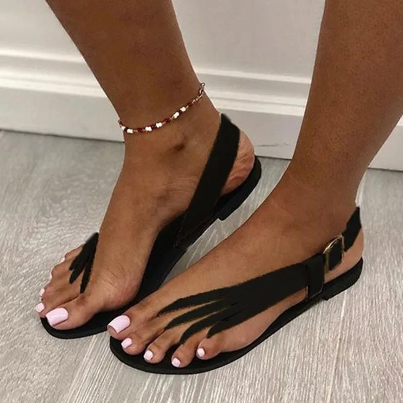 Sandalias de moda para mujer, sandalias con punta redonda y hebilla con Clip, parte inferior plana lateral hueca, sandalias de talla grande para mujer, zapatillas de verano para mujer