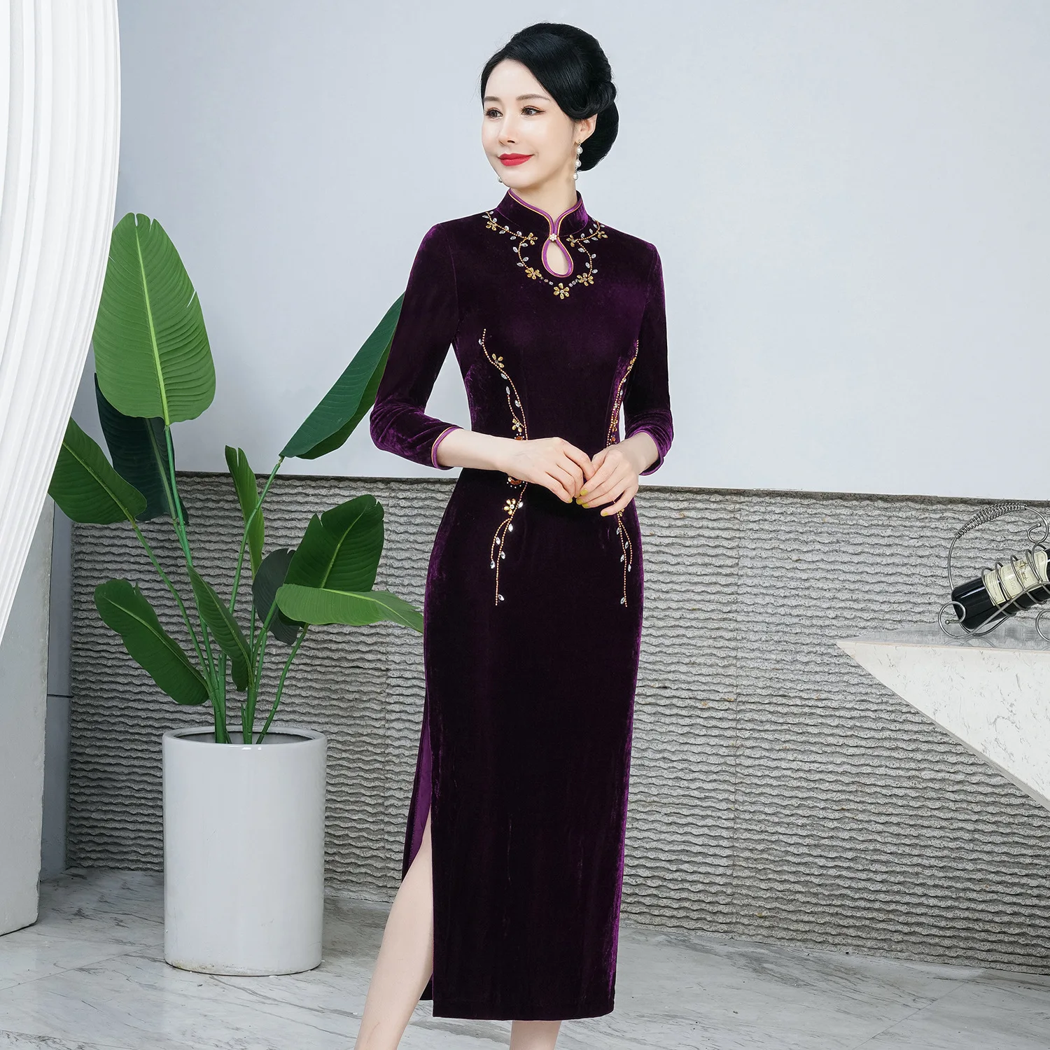 

Sexy Slim Split Velvet Chinese Dress Plus Size Cheongsam Female Qipao Traditional Oriental Retro Clothing Vestidos 4XL 5XL 6XL