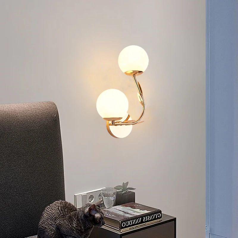 

Настенный светильник, простой прикроватный светильник для гостиной, лестницы, фон, настенный светильник, светодиодный, золотой, с двойной головкой