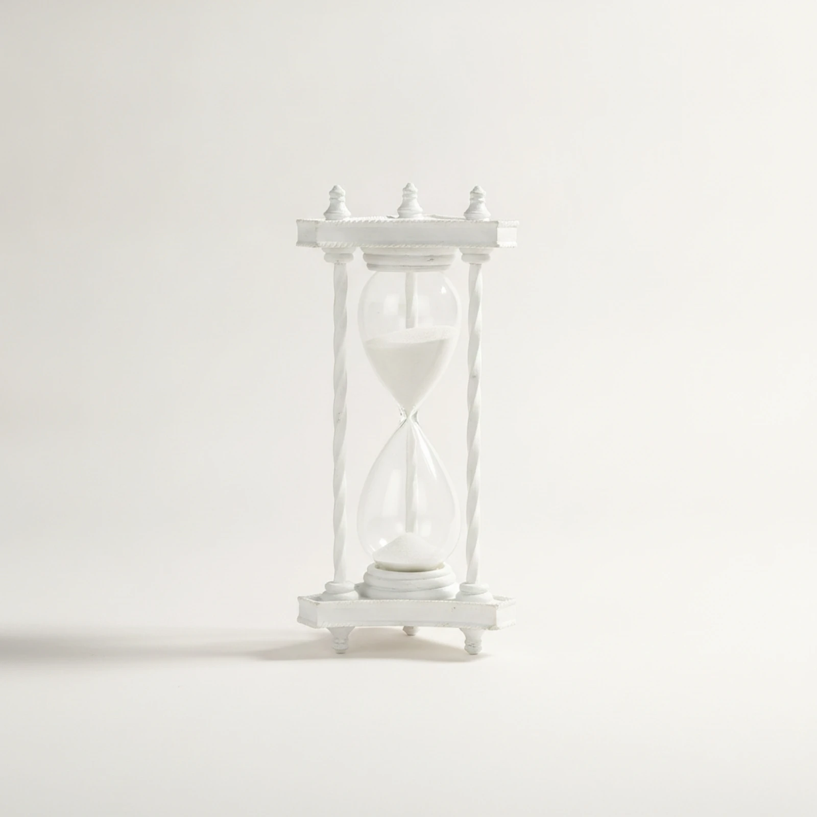 Hourglass with Triangular Frame Sculptural Hourglass Timer Sandglass Elegant Hour Glass Classic for Home Decor, Desk