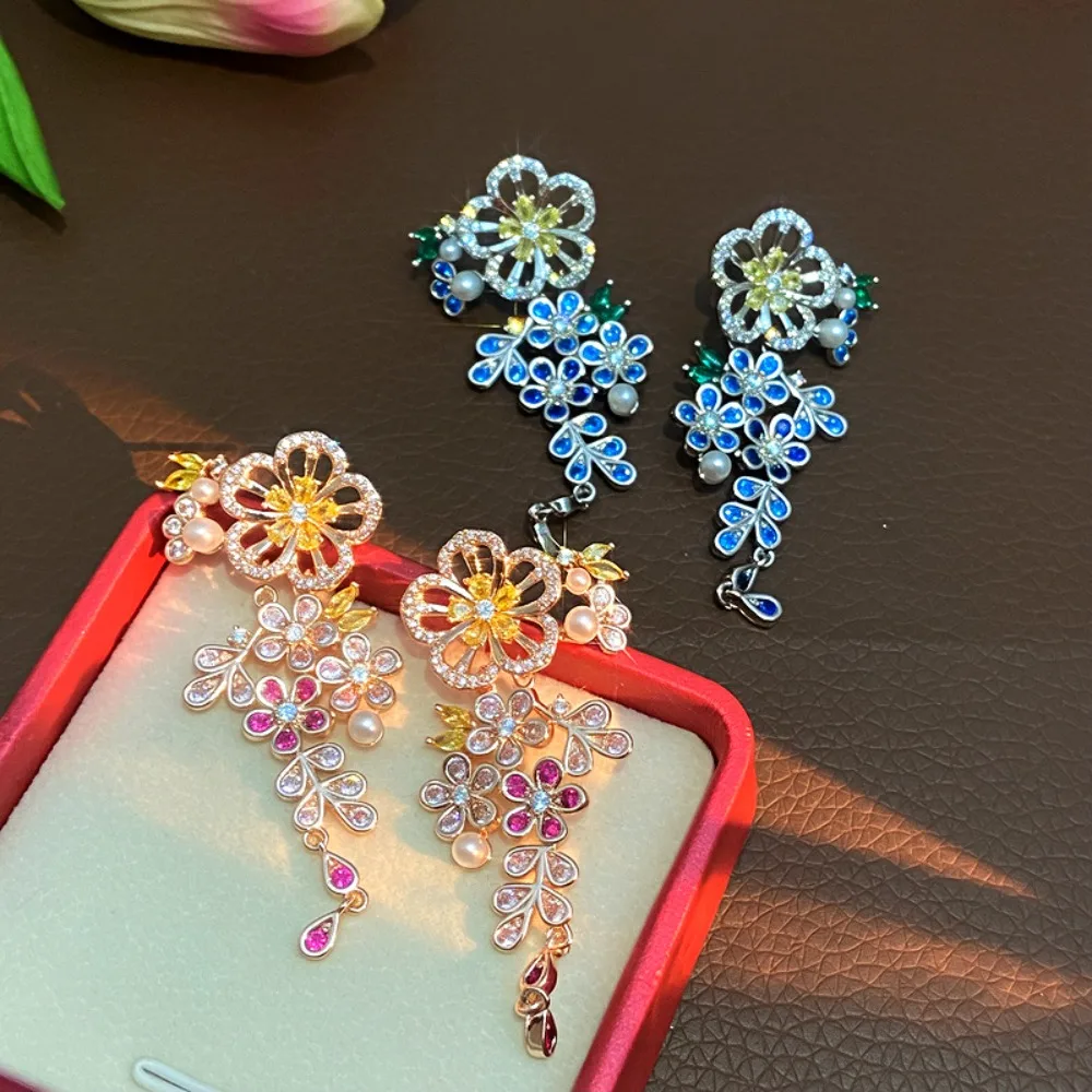

Elegant Waterdrop Flower Tassel Earrings Fashionable High-end Temperament Zircon Earrings Women's Light Luxury Earrings