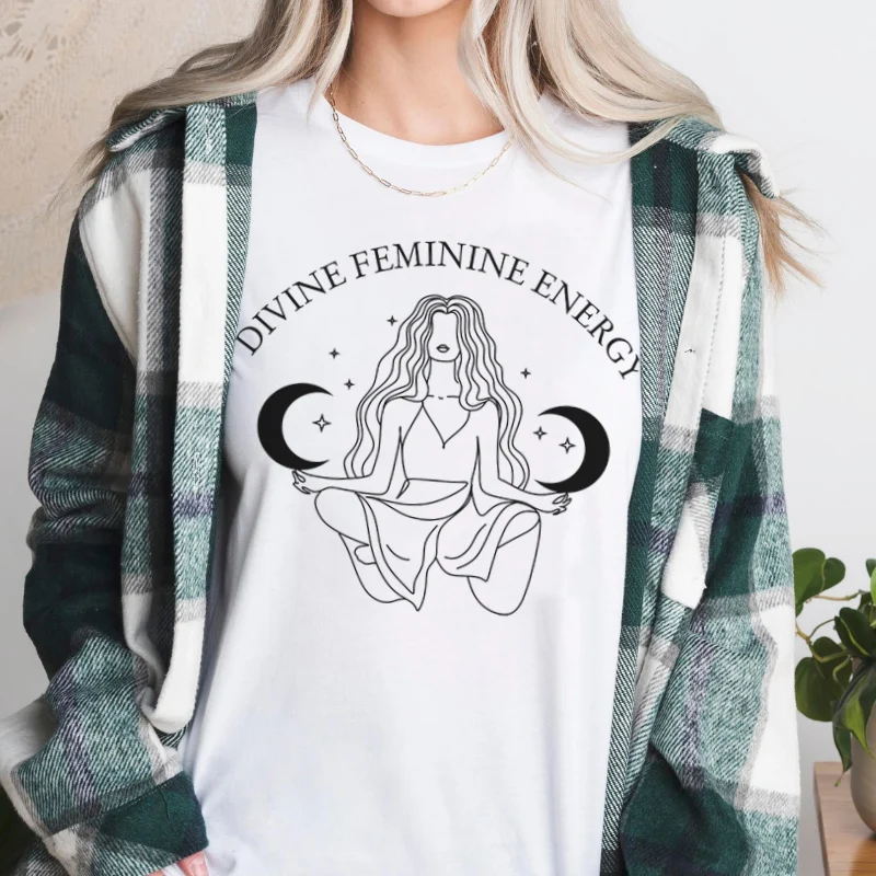 Divine Feminine Energy Mystical Celestial Black T Shirt Vintage Boho Witch Tee Shirt Summer Feminist T-shirt Cute Women Tops