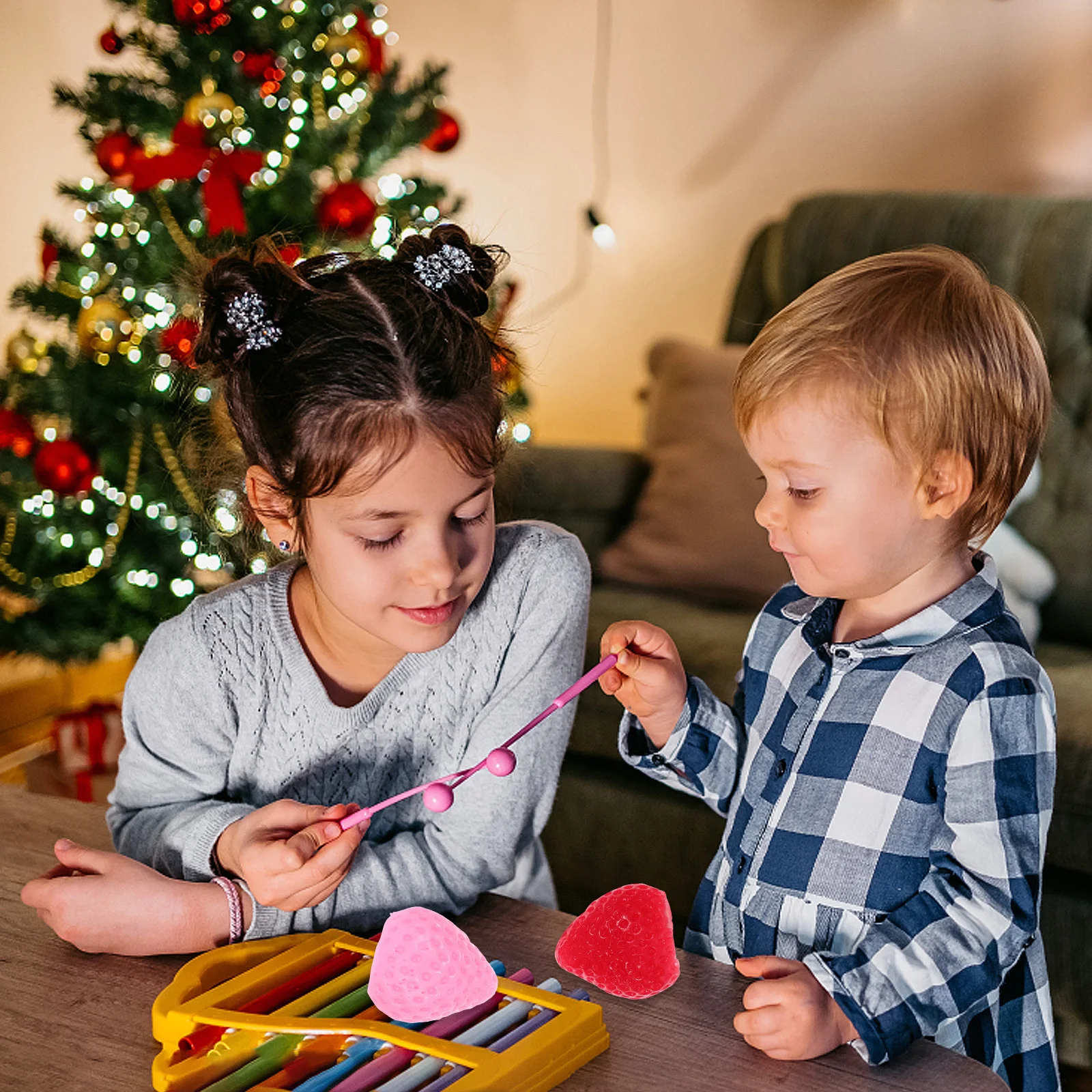 3Pcs Soft Silicone Strawberry Stress Squeeze Squishy Stretchy Sensory Fidget Relaxation Balls for Office Home Stress Toy