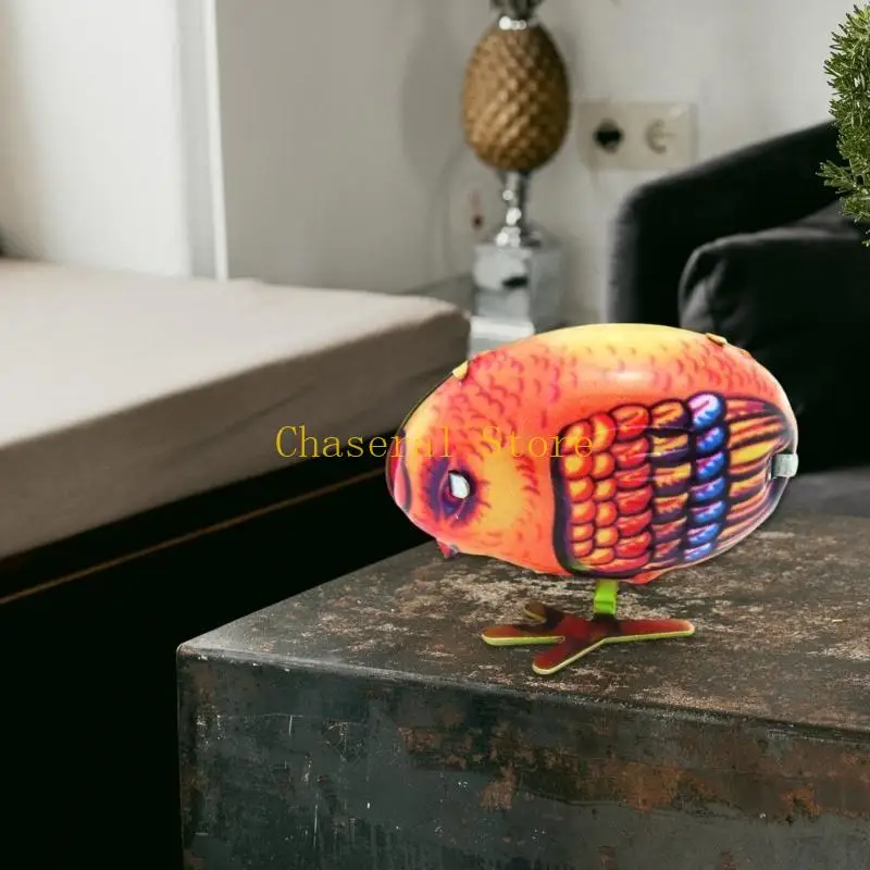 E7CE Creative Rooster Pecking Wind Up Toy Prank Fun Coffee Shop Display Decors