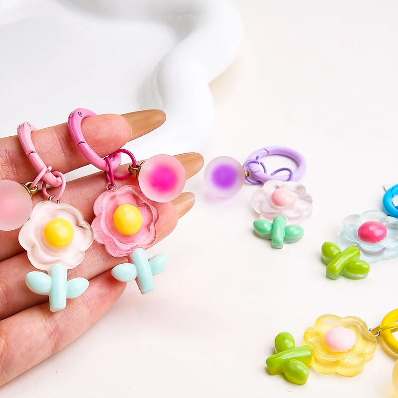 Cute Colorful Flower Keychain Resin Transparent Floral Pendant With Ball Beads For Women Girls Backpack Car Key Ring Decorations