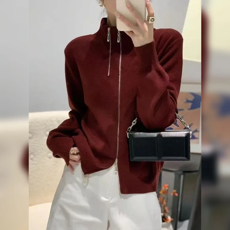 スタイリッシュなショートニットカーディガンレディース長袖スタンドカラーダブルジッパーニットウェア秋デザインセンスアウタートップ