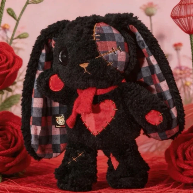 peluche-coniglio-dreadfuls-con-sciarpa-a-cuori-rossi-e-quadretti-neri-charm-per-borsa-regalo-romantico-di-compleanno-per-la-fidanzata