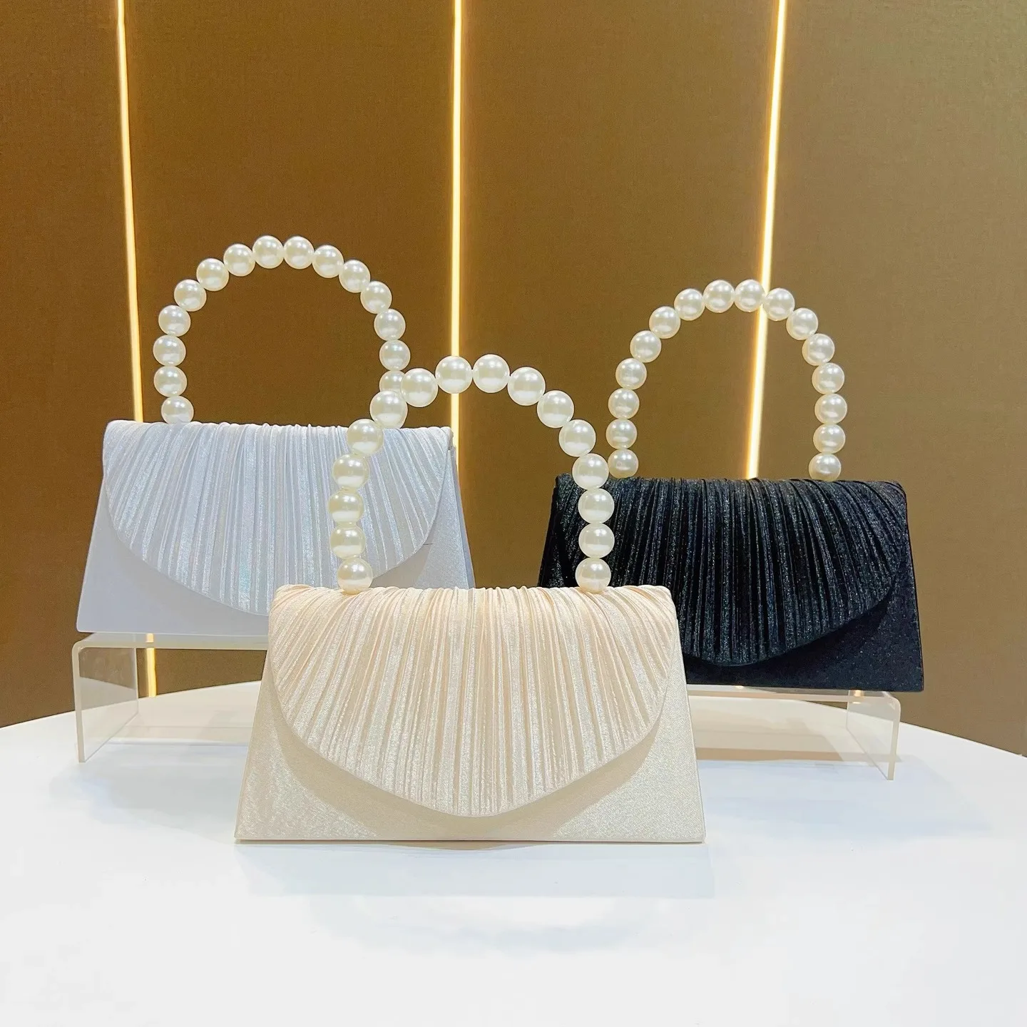 

Faionable Evening Bag Women's Handbag Crossbody Clutch Single oulder Bag Handheld Bag Ci Simple Sle Small Size Pure C...