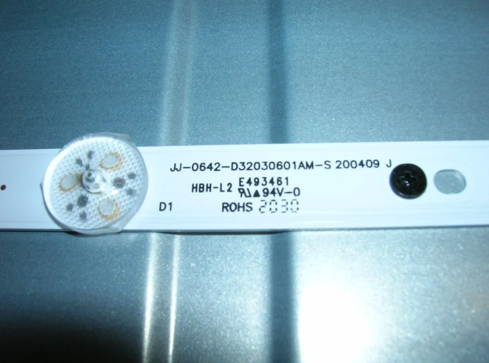 

Светодиодная лента для EM32SDR JB-32CN1811 T4TEC TT3225US JJ-0642-D3203061AM S200409J