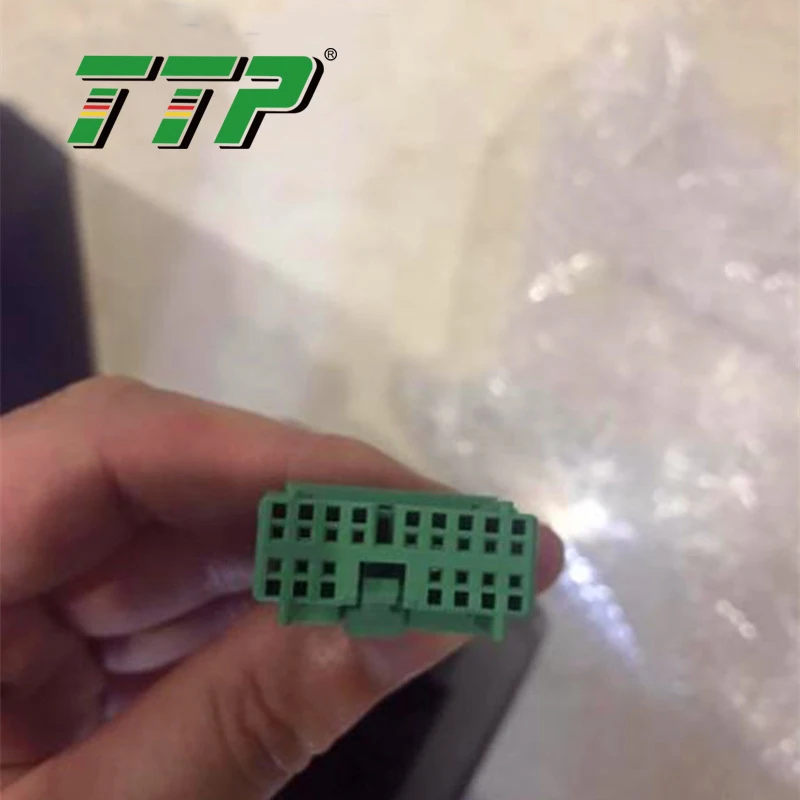 22647913 Gear Shift Lever 24V Carrier Right R-Shift Gear Shift Knob for VOLVO 21073035 21456378 21937971 2.32381 High Quality