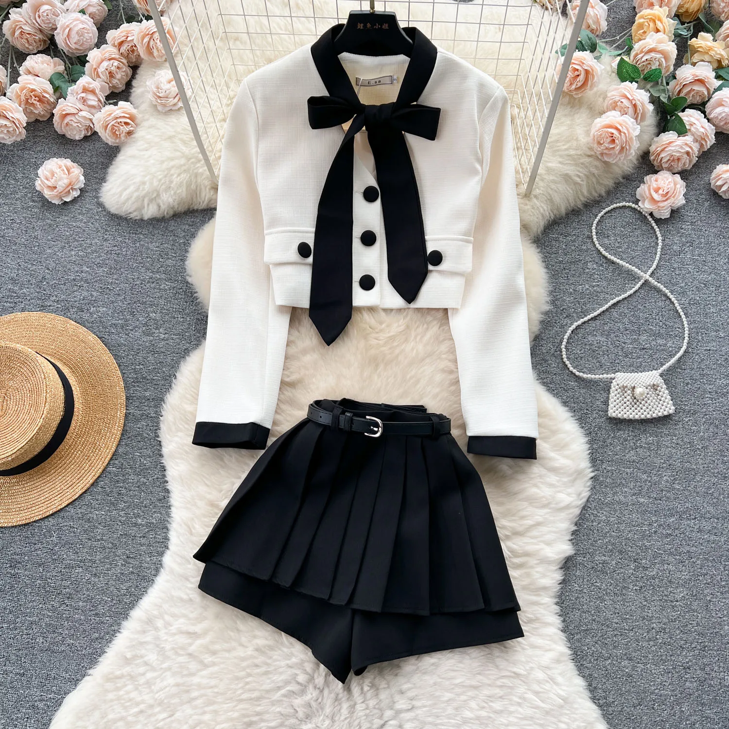 

Early Autumn Luxury French Set Women's Small Fragrant Style Two piece Short Casual Suit Coat+High Waist pleated Skirt Shorts Set