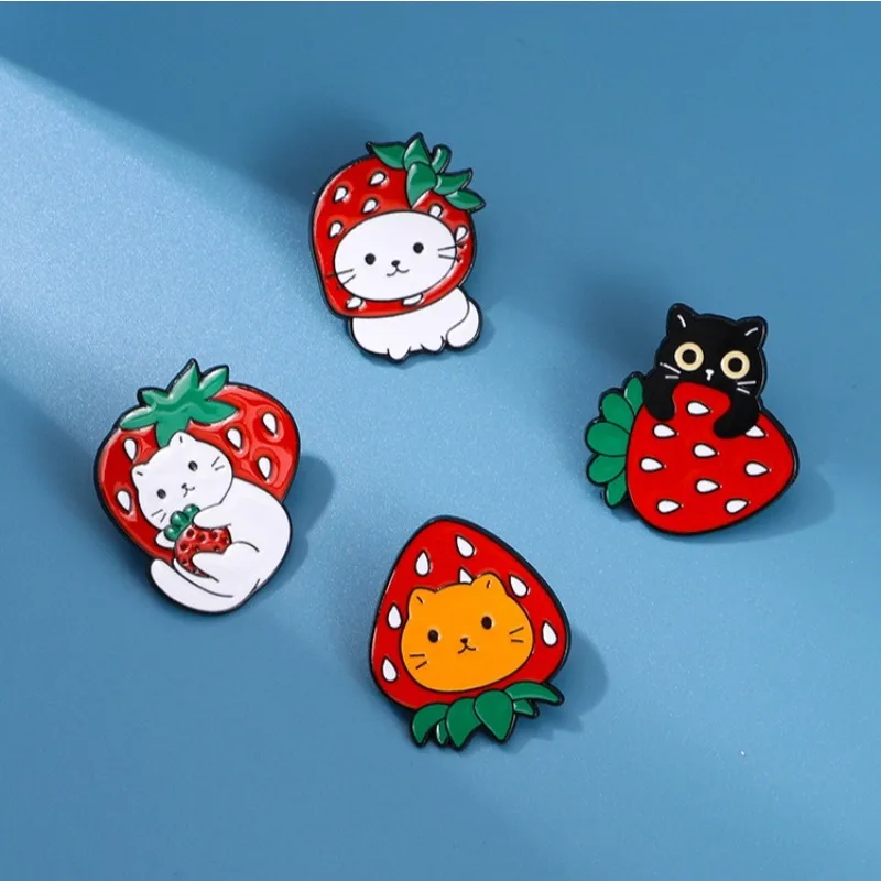 

Creative Strawberry Cat Cartoon Cute Brooch Alloy Pin DIY Fruit Animal Badge for DIY Clothes Bags Shoes Hat Scarf T-shirt Jeans