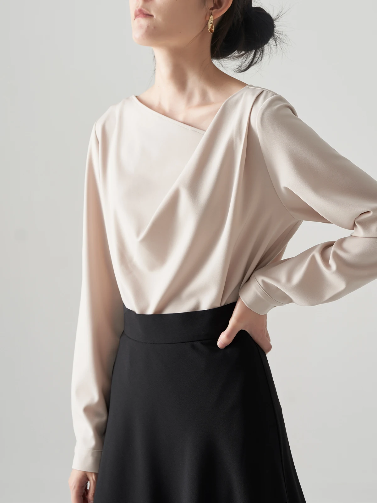 

Shallow Streams Luxury Satin Shirt Women's Gentle Elegance Commute Unique Chic Collar Top Long Sleeve Loose Fit Pure Color