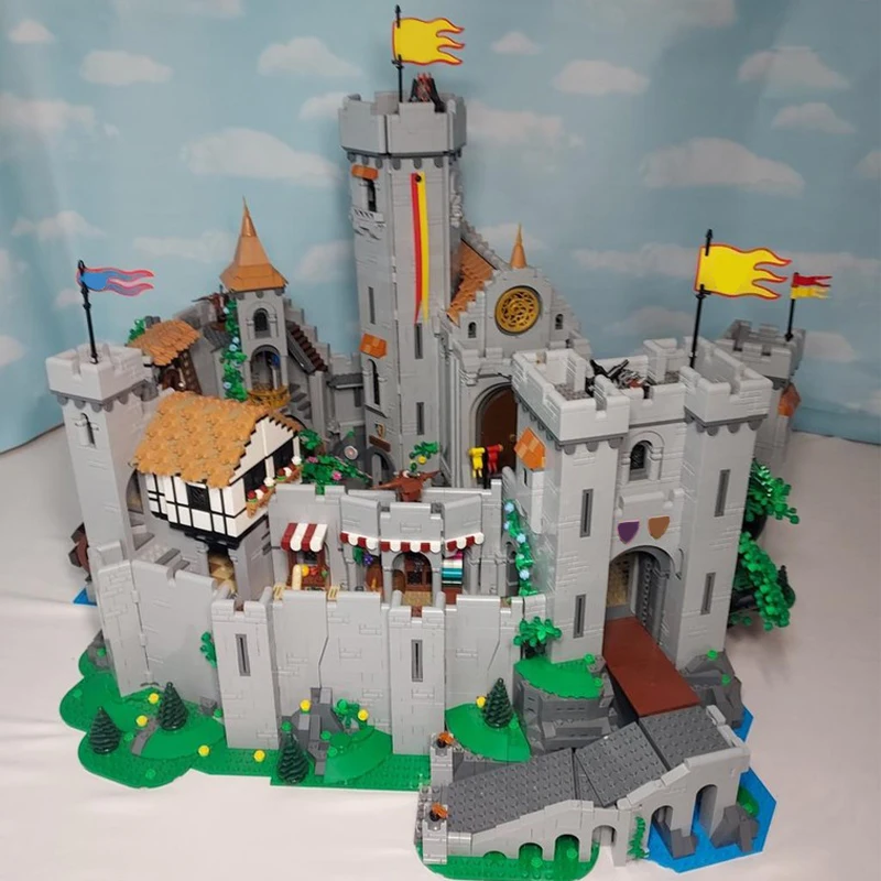 8848pcs MOC The Completed Lion Knight S Castle Castle Lion Knights Model Building Blocks Toy Construction Christmas Gifts Kids