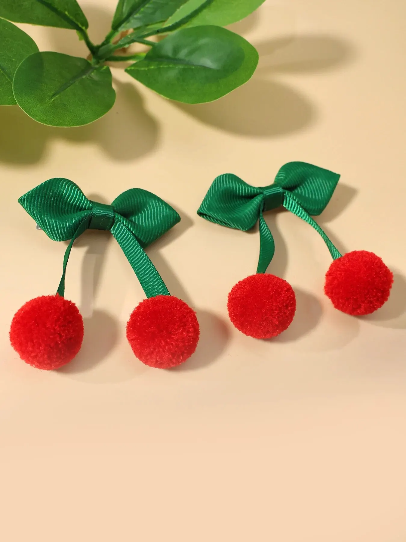 4pc Girls Cherry Shape Decorative Hair Clips Girl Hair Accessoires Kids Hair Pin Headwear Ideal As A Gift for Girls