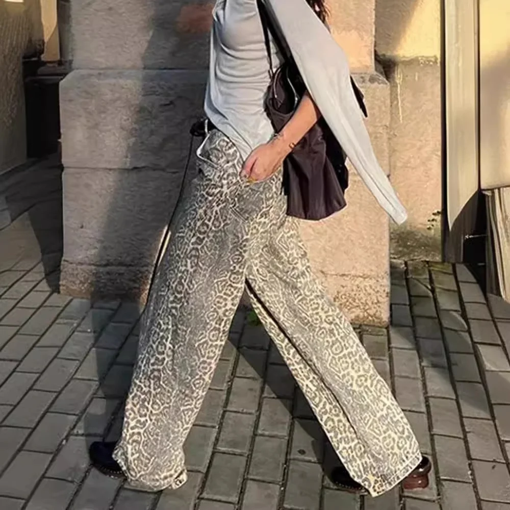 ريترو ليوبارد طباعة الدينيم السراويل عالية الخصر مستقيم الساق شارع العليا Sle المرأة Faion ربيع 2024 الطباعة الرقمية