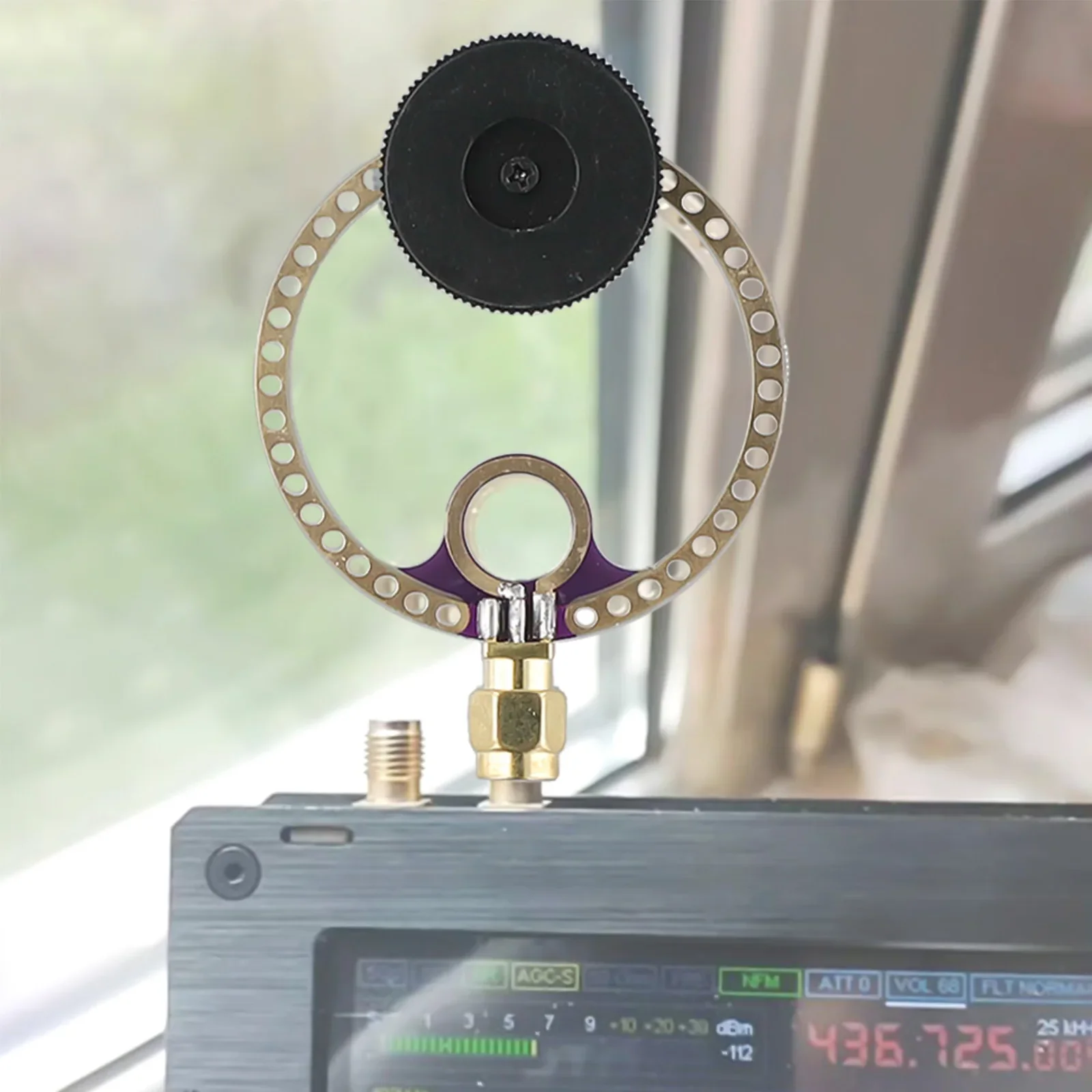 

Premium Design Compact Loop Antenna Supporting Wide Frequency Ranges of UV UHF (400 470 MHz) & VFH (80 150 MHz)