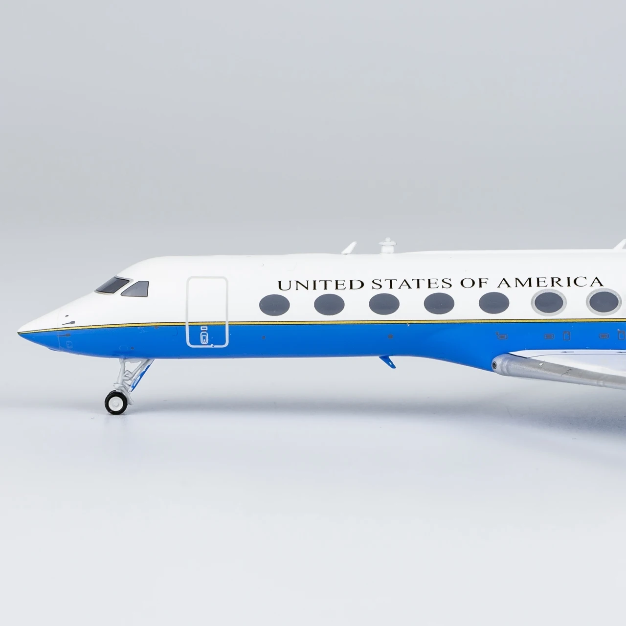 75027 Alloy Collectible Plane Gift NG Model 1:200 US Air Force Gulfstream(C-37B) G550 Diecast Aircraft Jet Model 09-1778