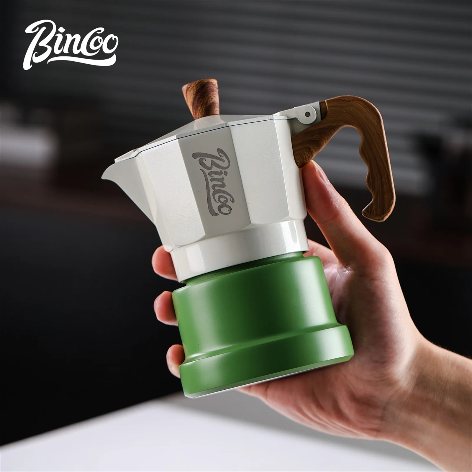 

Кофеварка Bincoo Smooth Pour Moka Pot с носиком «Орел», тройным клапаном и функцией безкапельного приготовления эспрессо для безупречного кофе дома