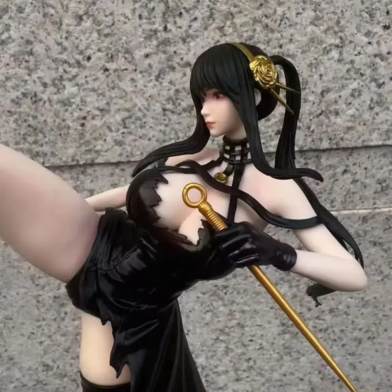 Spyxfamily Yor Forger Anime Action Figure - Pretty Girl Battle Posture Computer Ornament Collectible Toy for Boys Birthday Gifts