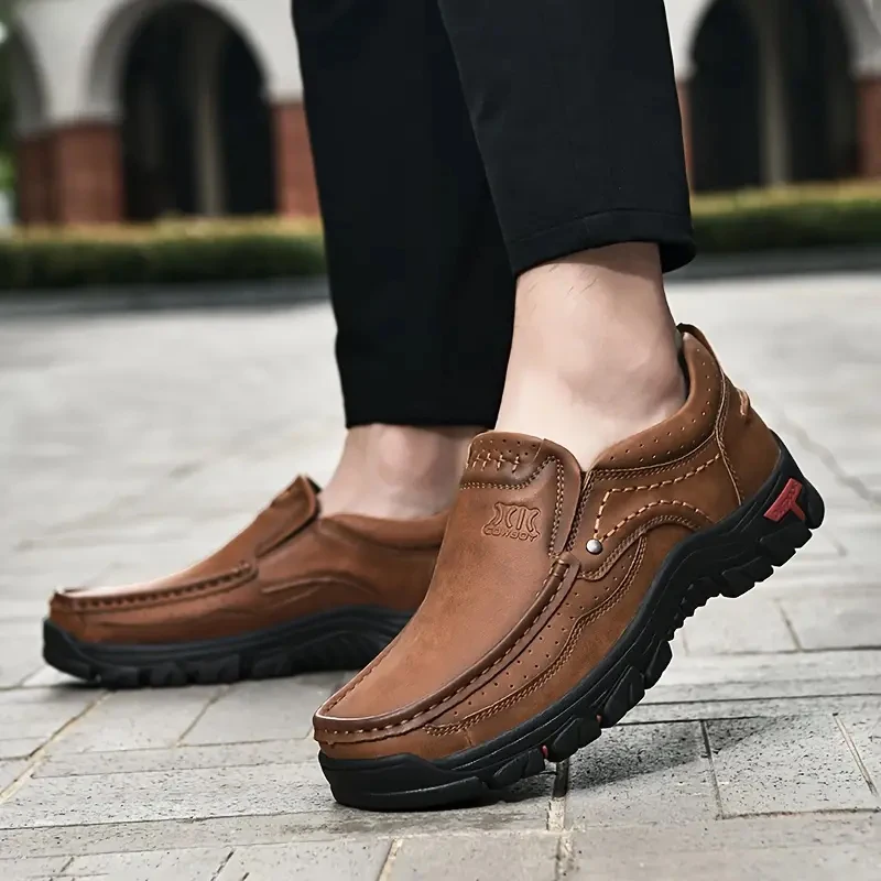 

High Quality Handmade Leather Men Shoes Casual Outdoor Slip on Loafers Shoes for Men Flats Non-Slip Walking Shoes Zapatos Hombre