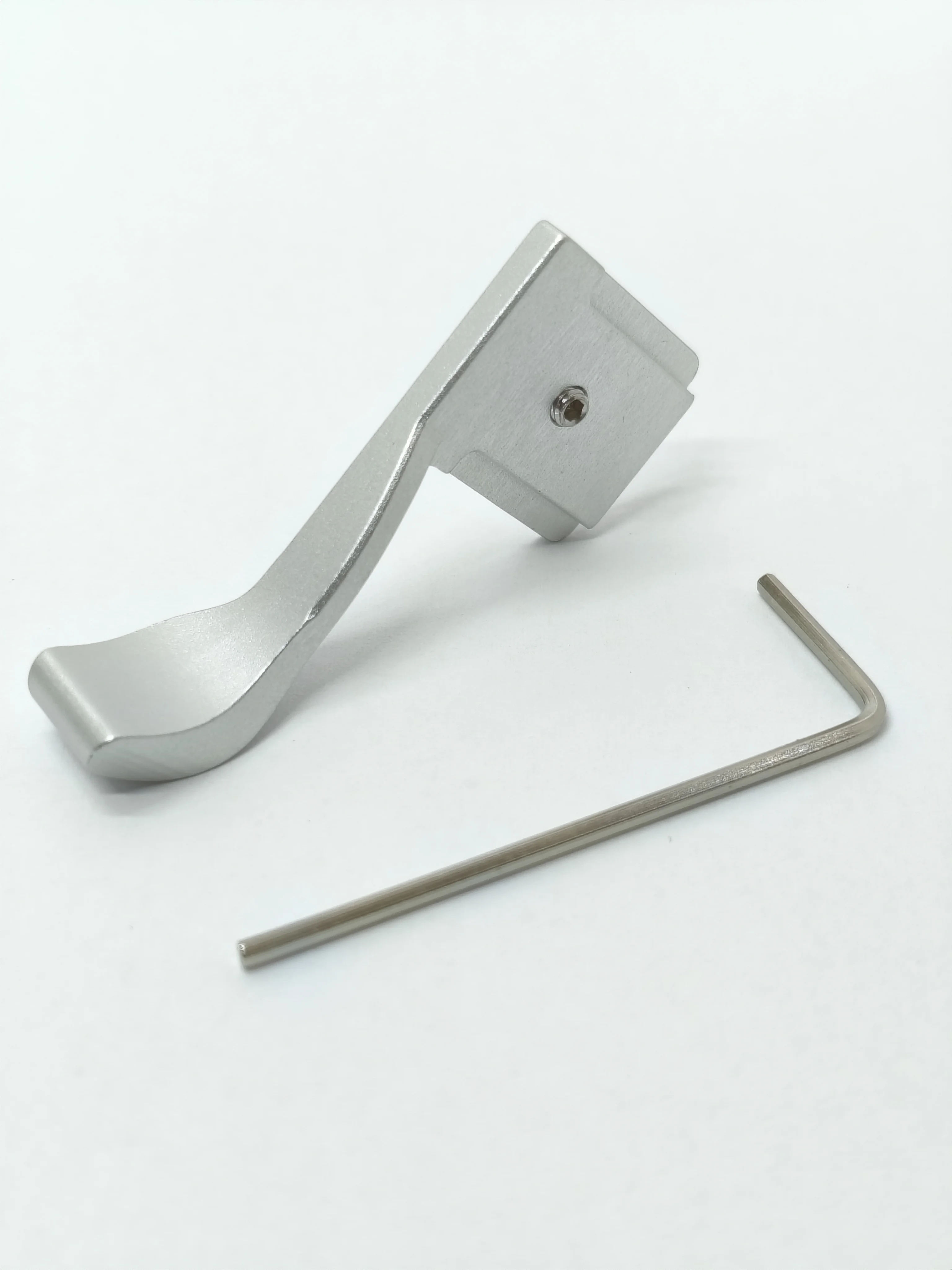 Silver Thumb Up Grip for Panasonic Lumix GH3 GX1 GF2 G10 LF199B Fujifilm X100 X10 X-pro Olumpus OM-D EM-5 PEN E-P3 E-P2