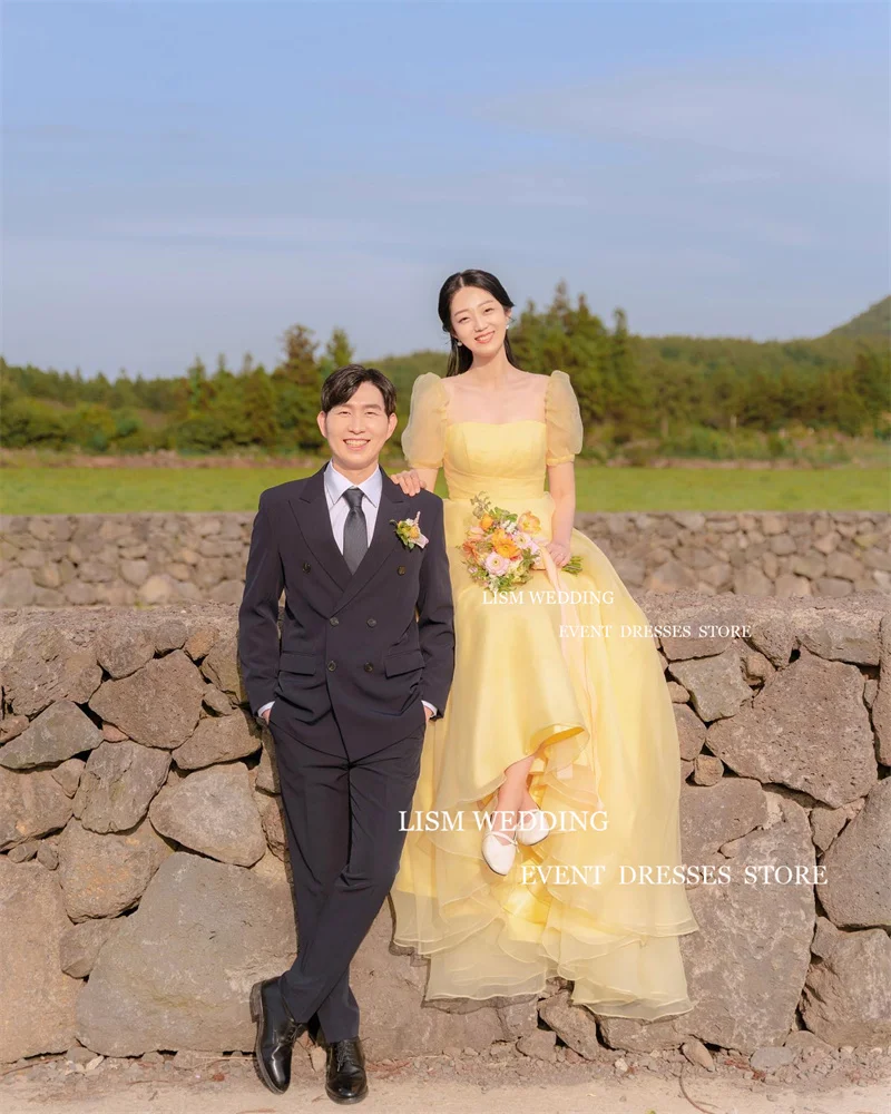 Lism amarelo organza coreia vestidos de festa de casamento quadrado personalizado uma linha puff curto sem mangas corda vestido de noite sessão de