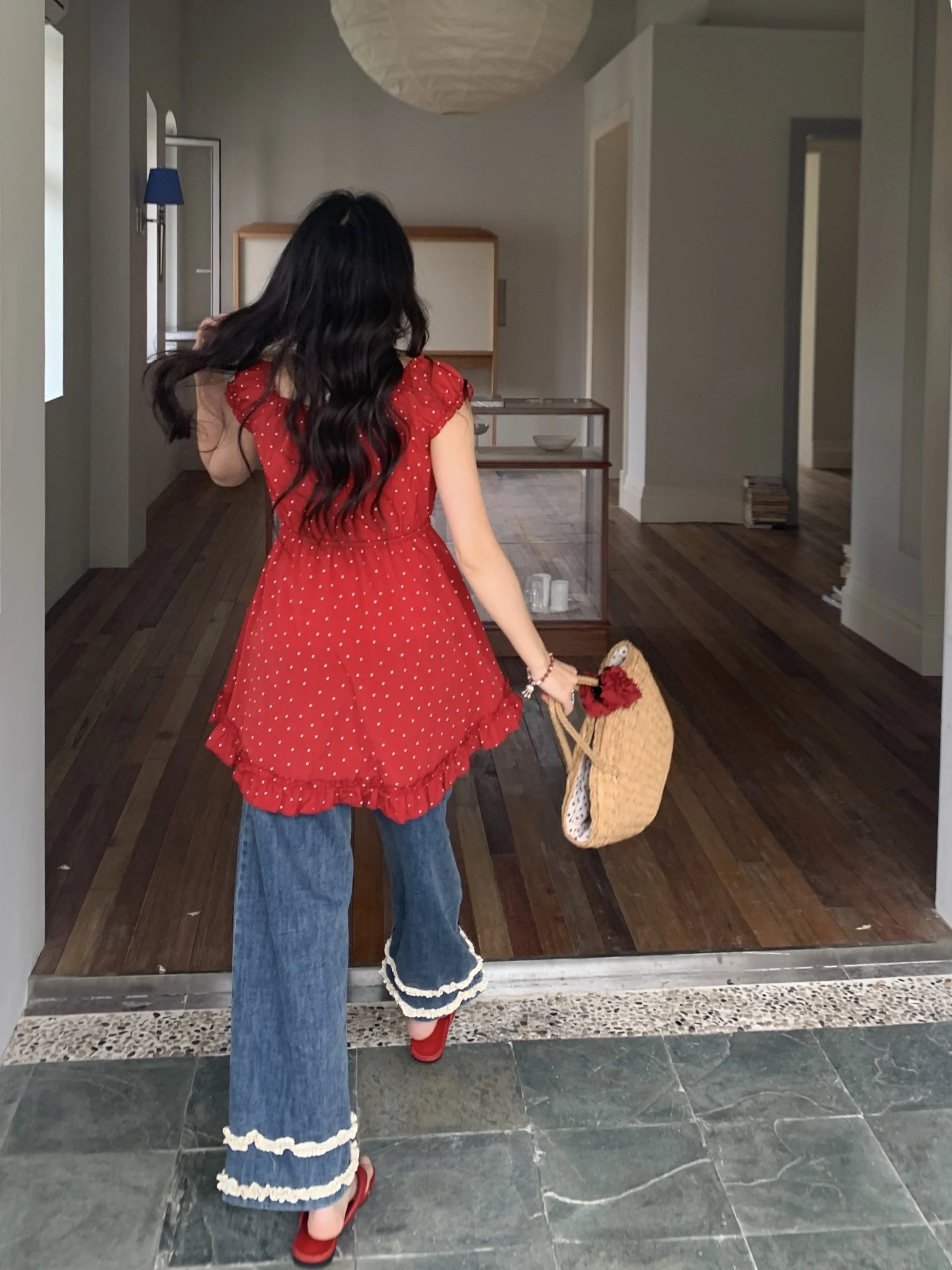 

Облегающие джинсовые брюки, кружевные свободные широкие джинсы прямого кроя, двойной цвет, висит, хороший дизайн, чувство