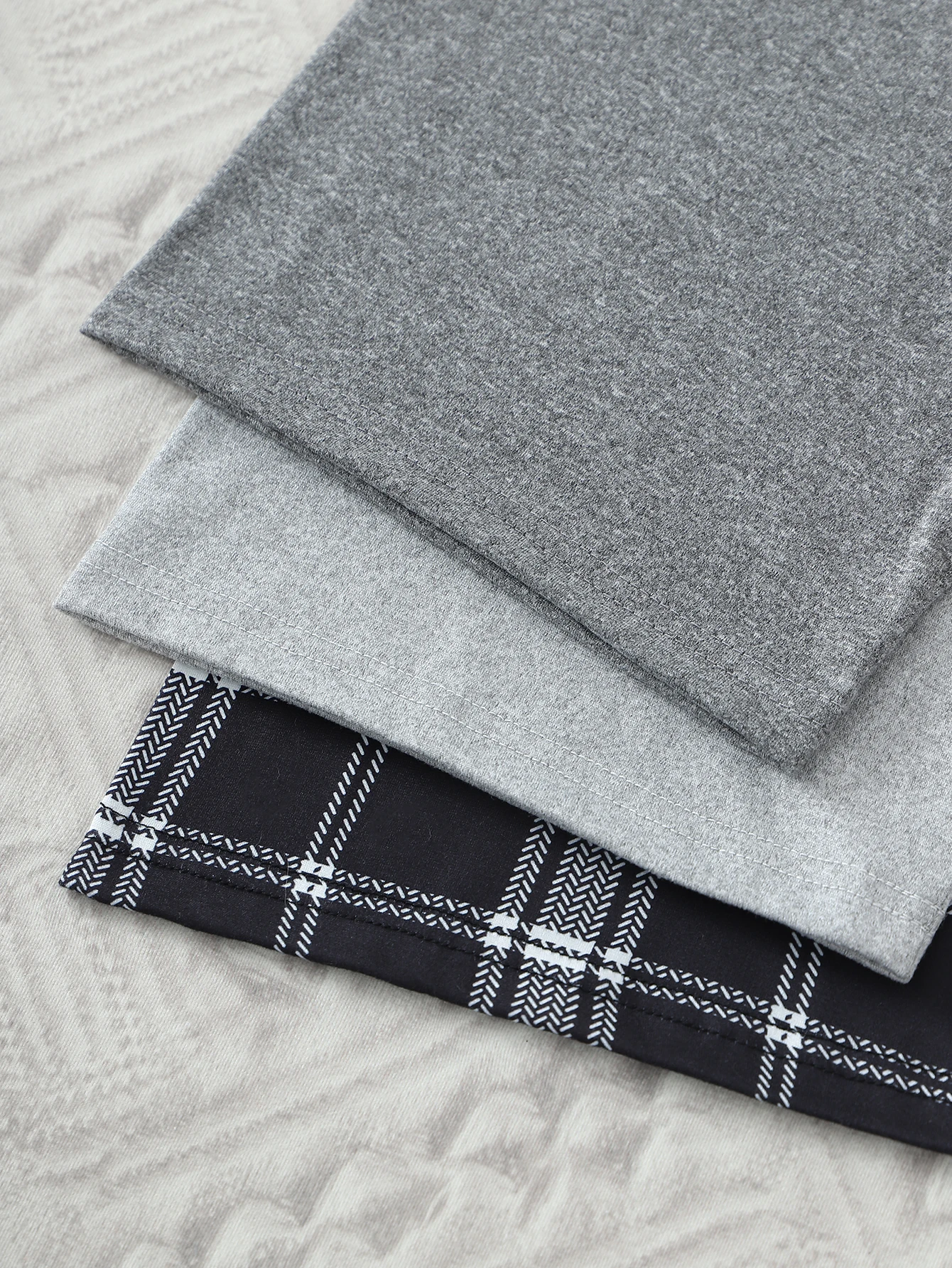 3 PCS elastic waist dark grey pajama pants Light grey pajama pants plaid pajama pants for women set is skin-friendly  and comfor